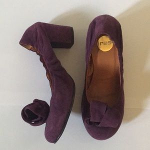 Ras Purple Suede Heels